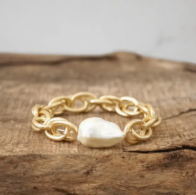 Chunky Gold Pearl Bracelet