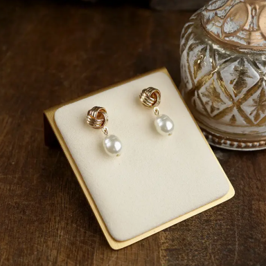 Knot Pearl Earrings